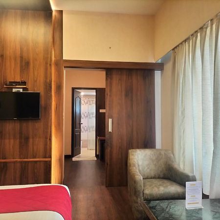 Zip By Spree Hotels Surabi International Vellore Extérieur photo