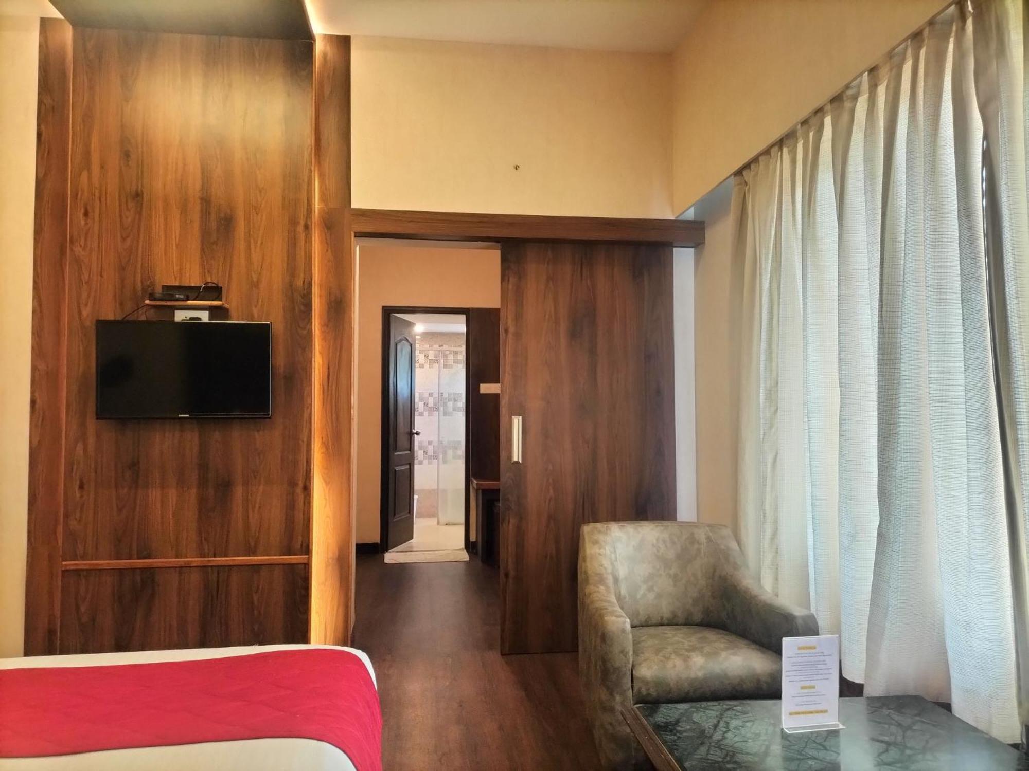 Zip By Spree Hotels Surabi International Vellore Extérieur photo