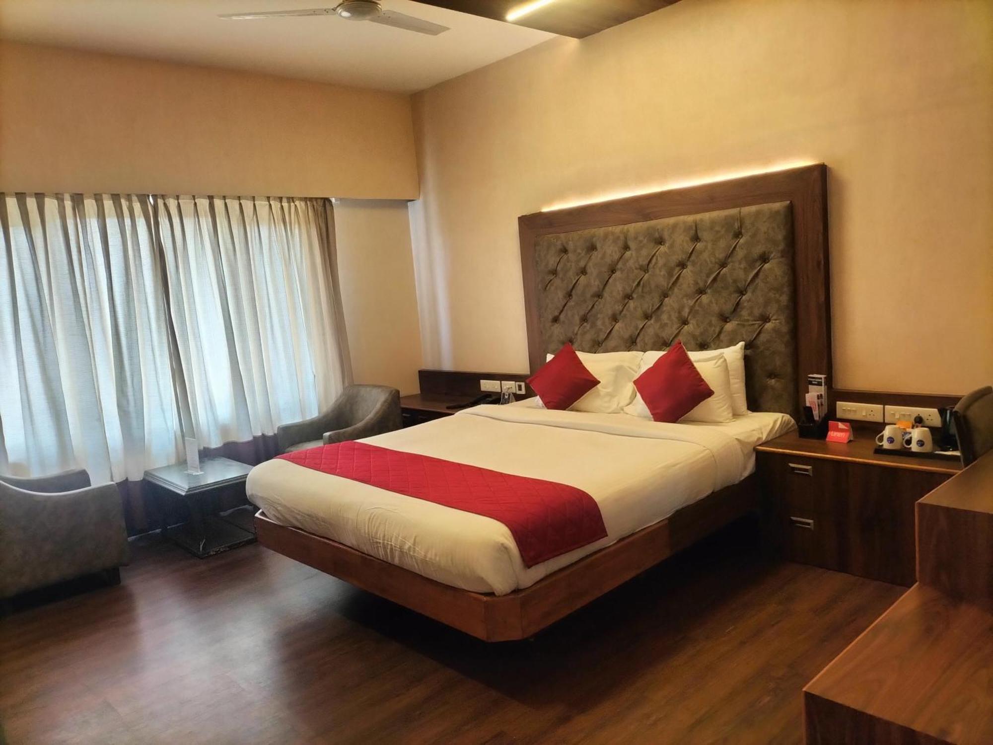 Zip By Spree Hotels Surabi International Vellore Extérieur photo