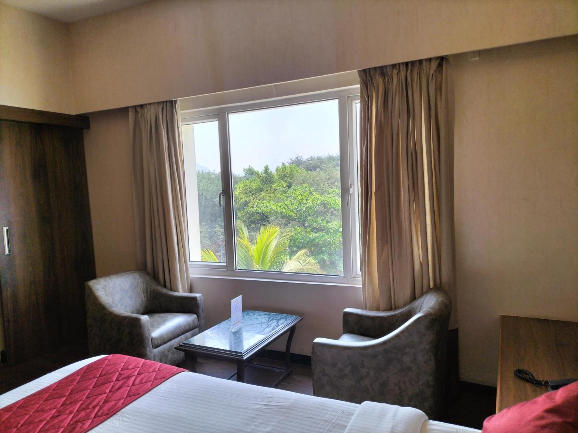 Zip By Spree Hotels Surabi International Vellore Extérieur photo