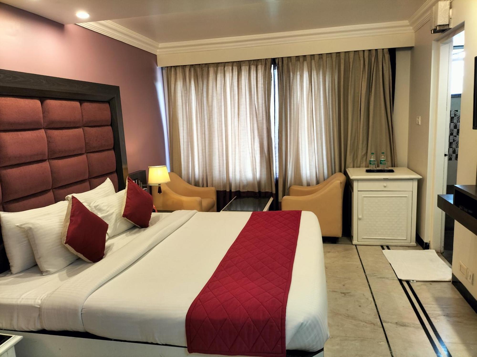 Zip By Spree Hotels Surabi International Vellore Extérieur photo