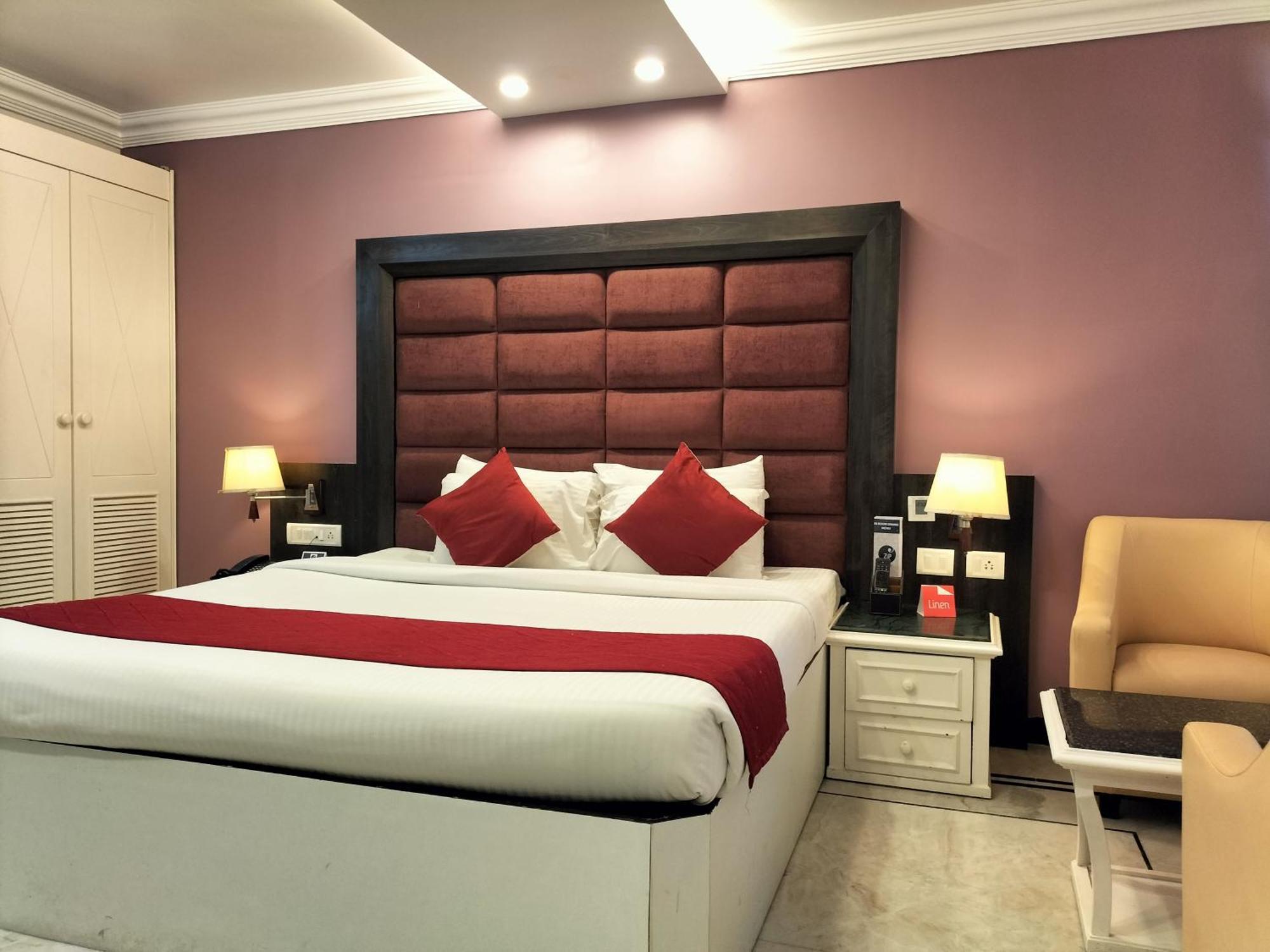 Zip By Spree Hotels Surabi International Vellore Extérieur photo
