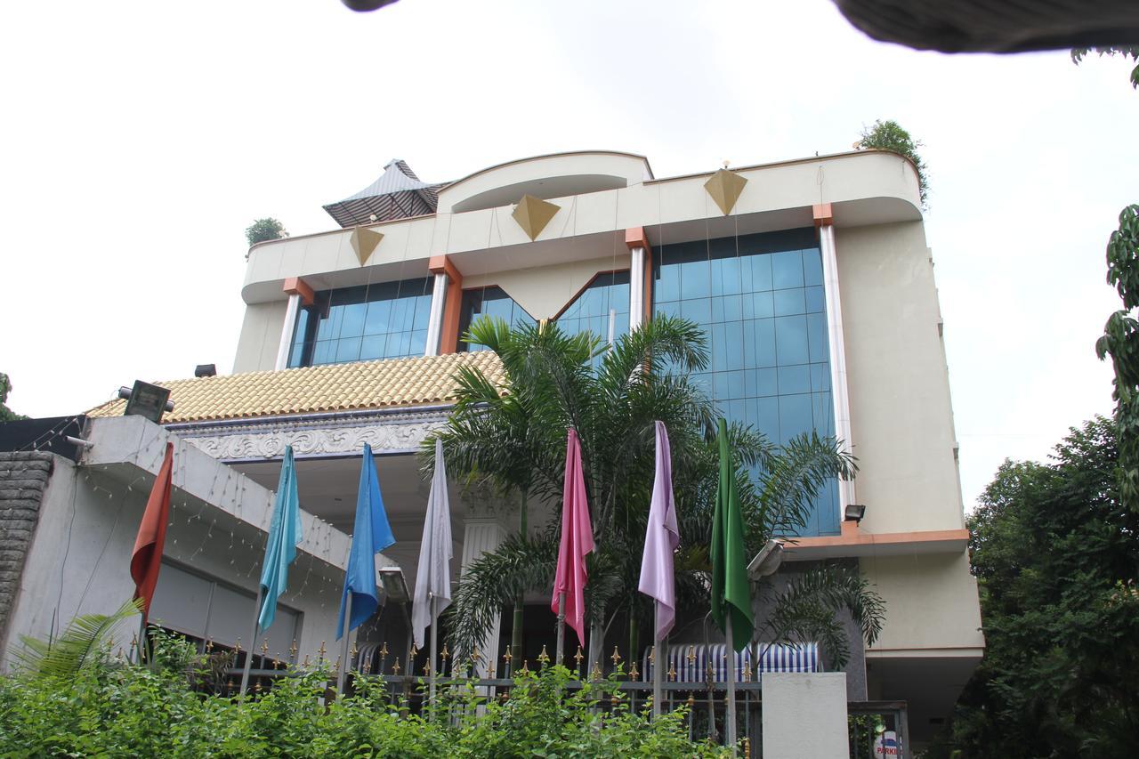 Zip By Spree Hotels Surabi International Vellore Extérieur photo